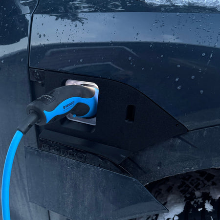 Audi E - tron Q8 V2 vær og snø deksel for ladeport - Standard Venstre - PROTONORD - PROTONORD