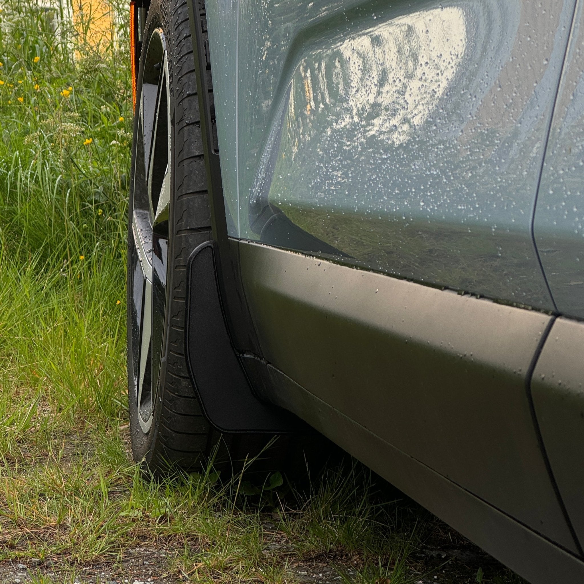 Fisker Ocean Front Skvettlapper v2 - Skvettlapp FL m/farge - PROTONORD - PROTONORD