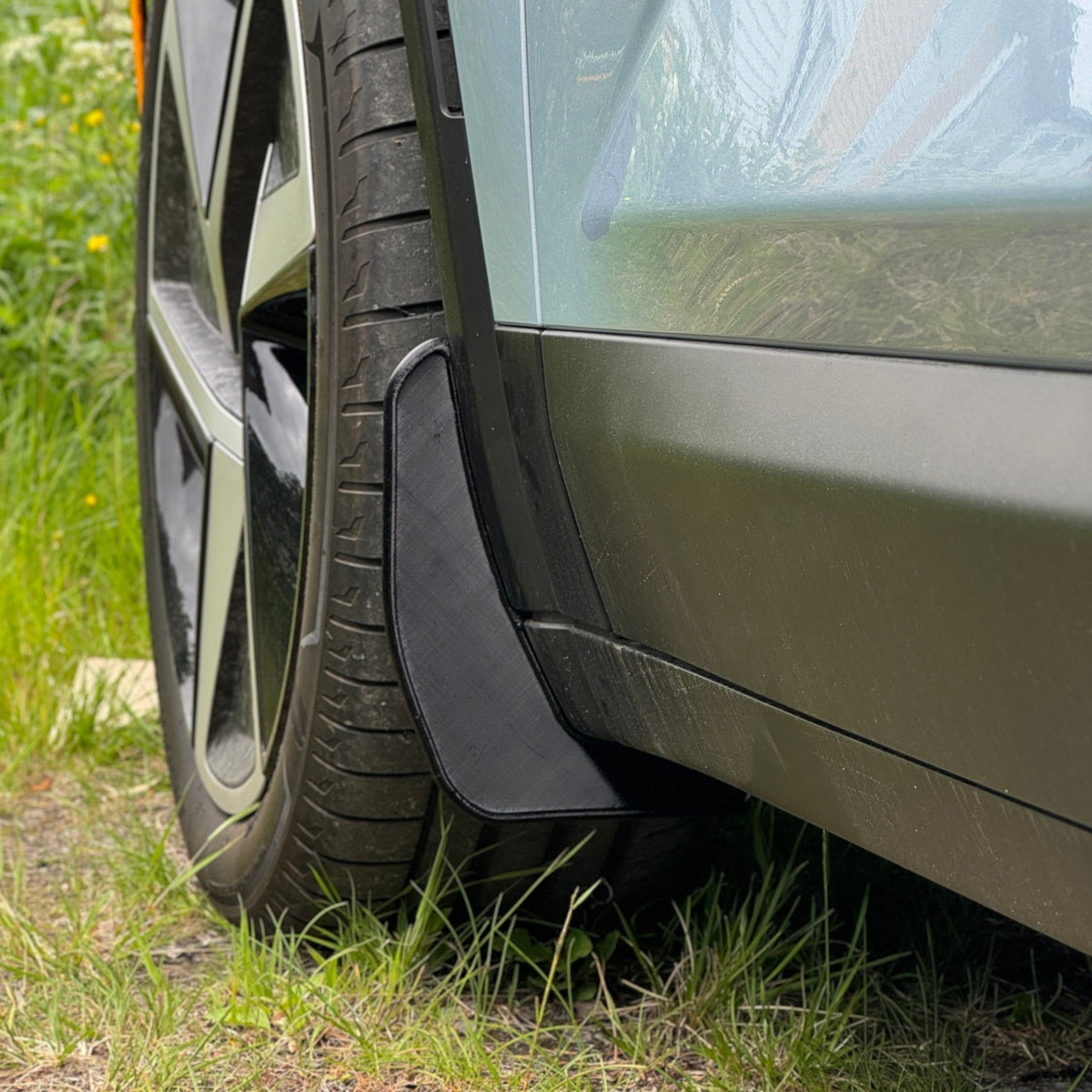 Fisker Ocean Front Skvettlapper v2 - Skvettlapp FL u/farge - PROTONORD - PROTONORD