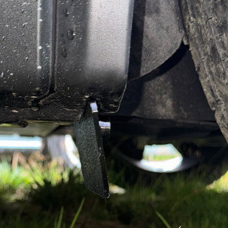 Fisker Ocean konverteringsett deflector bakjul (Kommer snart) - Venstre braketter med deflector - PROTONORD - PROTONORD