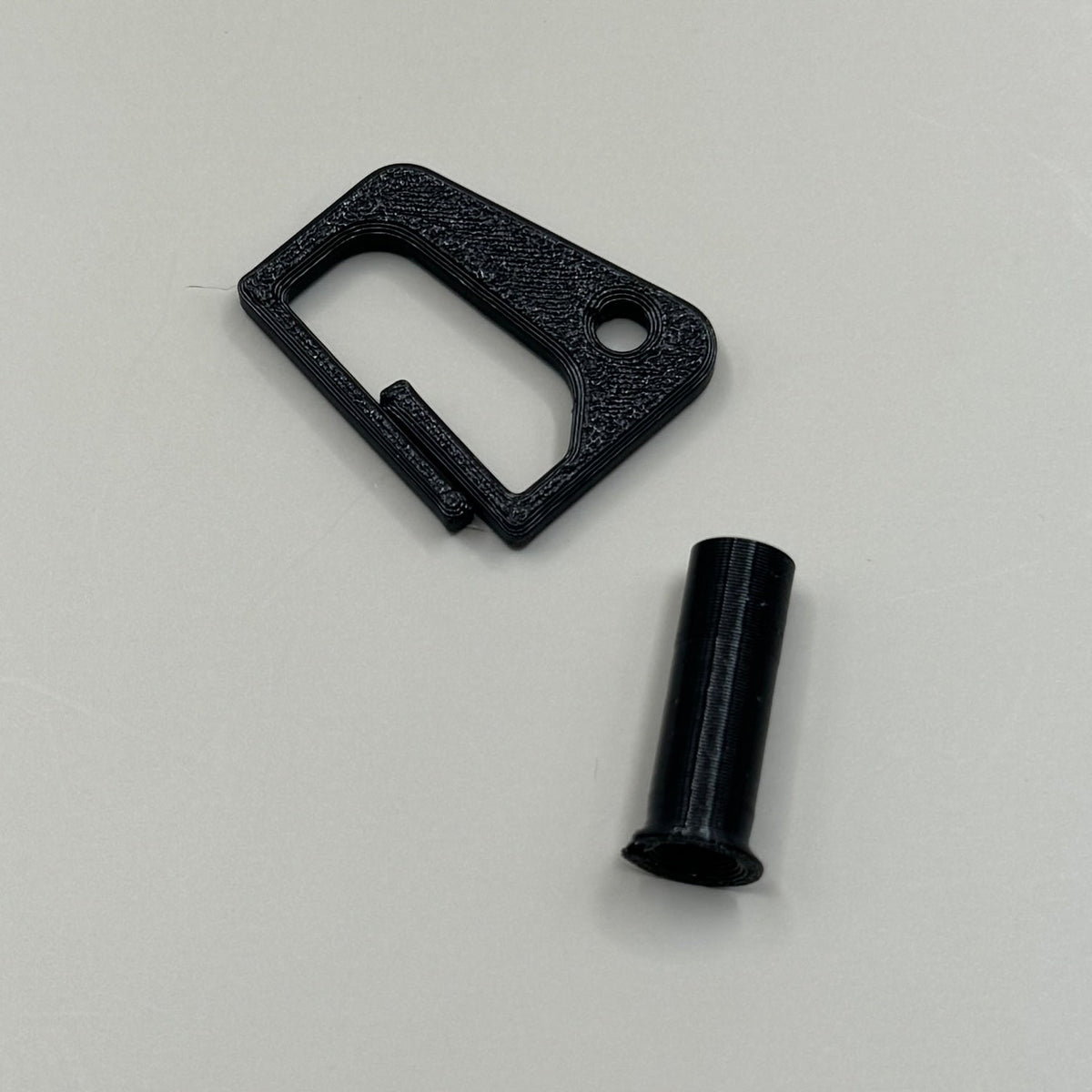 ID - Kortholder for Yubico og flere ID - kort - Krok og hylse for Yubico holder +5 kortholder eller 6 kortholdere uten Yubico