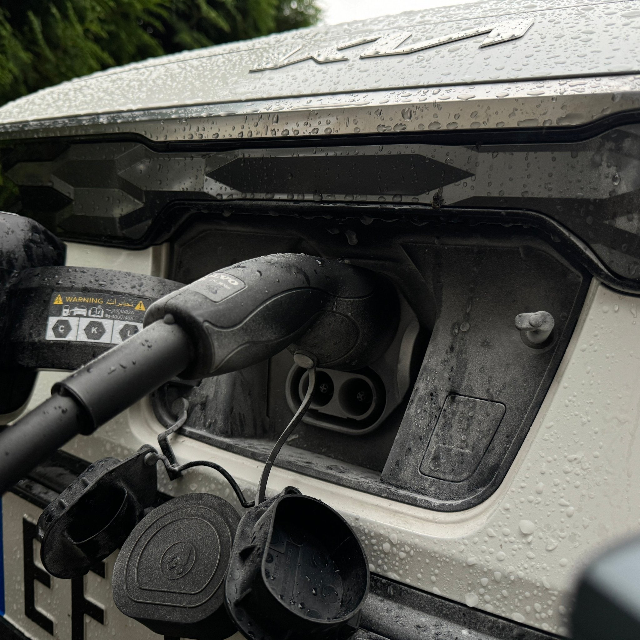 Kia Niro EV vær og snø deksel for ladeport - Sort - PROTONORD - PROTONORD