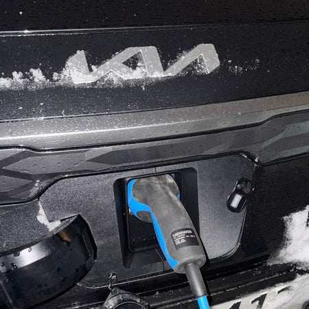 Kia Niro EV vær og snø deksel for ladeport - Sort - PROTONORD - PROTONORD