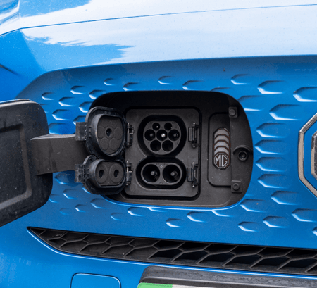 MG ZS EV vær og snø deksel for ladeport - Sort - PROTONORD - PROTONORD