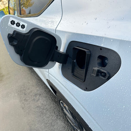 Polestar 2 Vær og snø deksel for ladeport - Sort - PROTONORD - PROTONORD