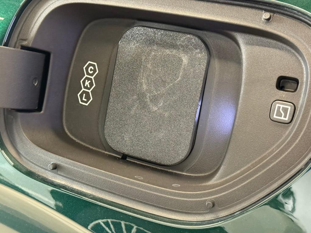 Zeekr 7GT Deksel CCS og AC – bilde 2 av 4 – PROTONORD