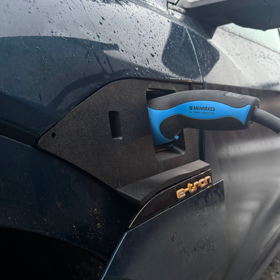 Audi E - tron quattro 50/55 V2 vær og snø deksel for ladeport - Standard - PROTONORD - PROTONORD
