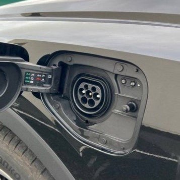 Audi Q3 TFSI e vær og snø deksel for ladeport - Tromsø - PROTONORD - PROTONORD