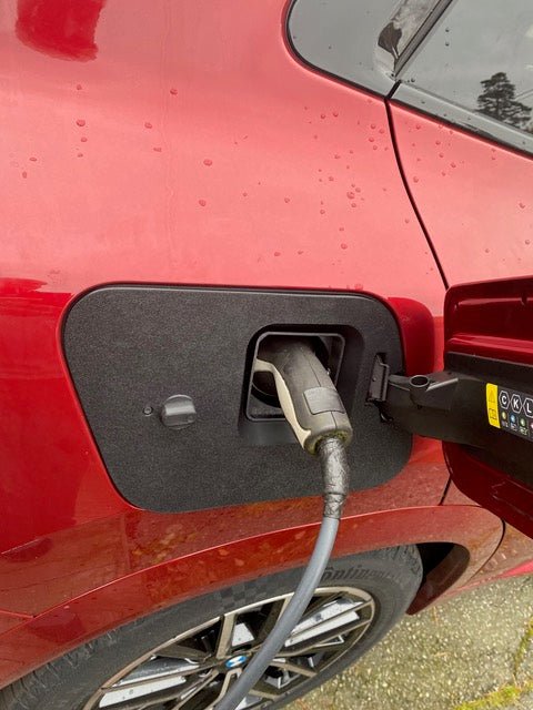 BMW iX2 2024 - 202* vær og snø deksel for ladeport - PROTONORD - PROTONORD