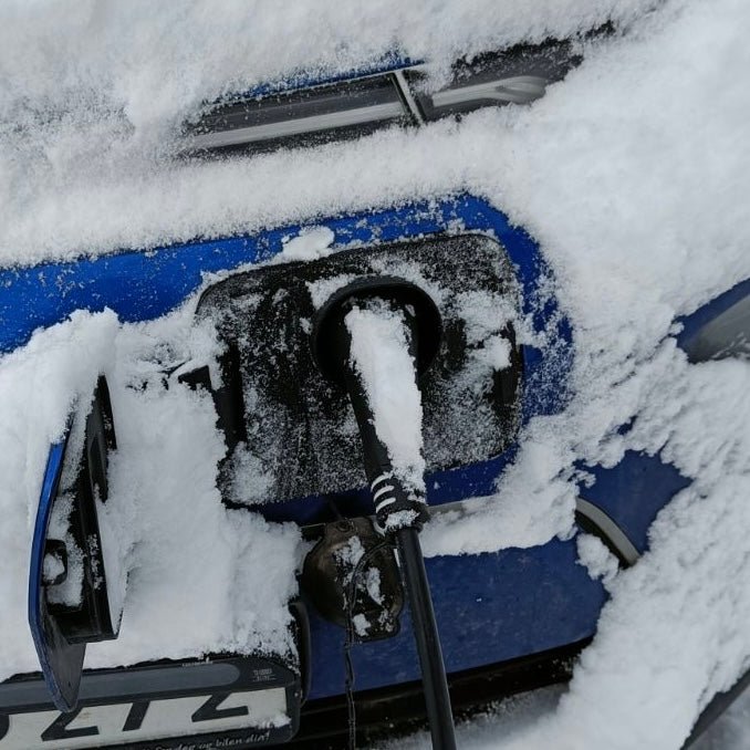 Kia E - soul vær og snø deksel for ladeport - Sort - PROTONORD - PROTONORD