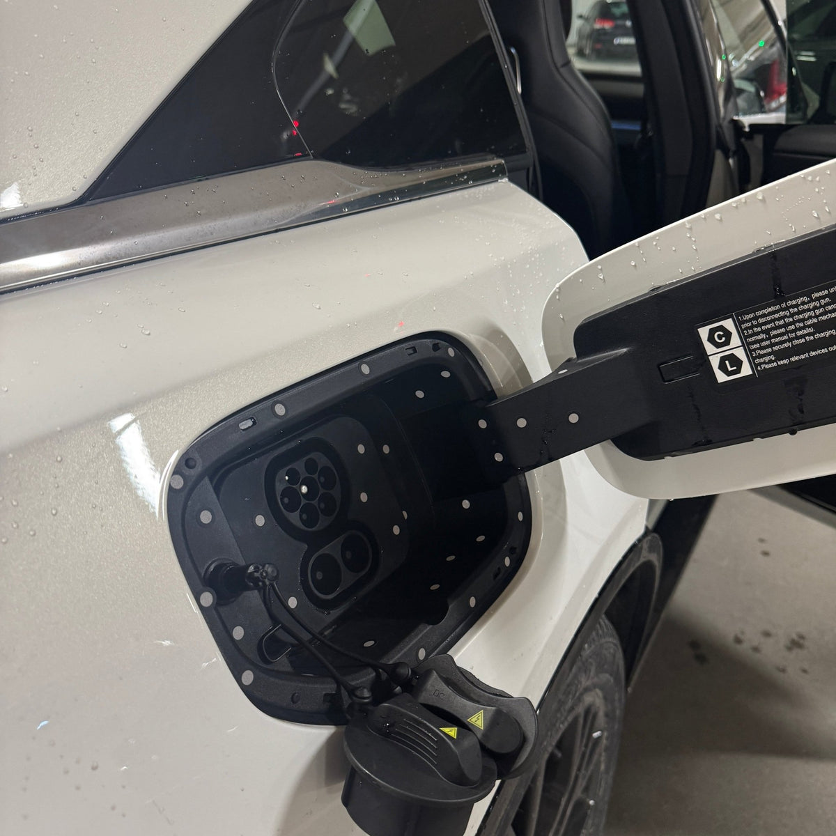 Mazda 6e vær og snø deksel for ladeport - PROTONORD - PROTONORD