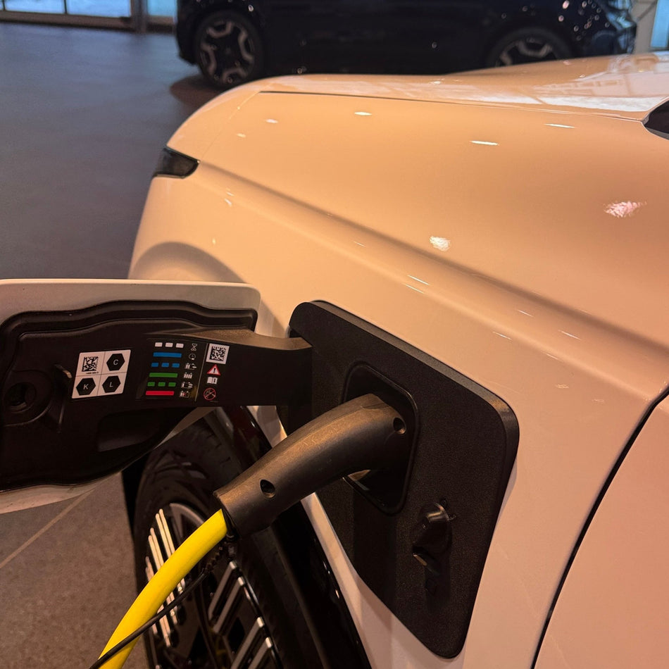 Nissan Micra vær og snø deksel for ladeport – PROTONORD