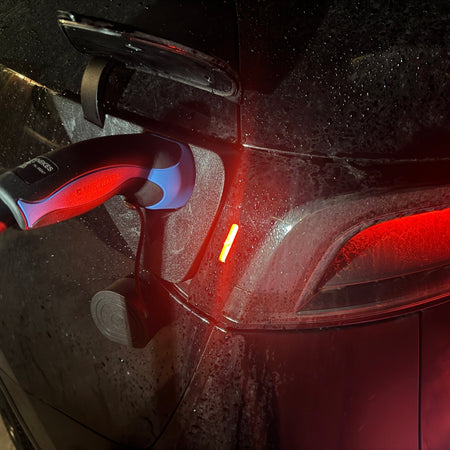 Tesla Y / Juniper vær og snø deksel for ladeport - PROTONORD - PROTONORD