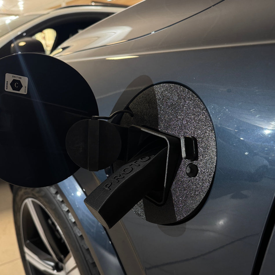 Volvo XC90 Plug-In Hybrid vær og snø deksel for ladeport – Volvo XC90 Plug – In Hybrid vær og snø deksel for… – PROTONORD